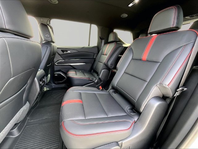 New 2027 Chevrolet Traverse RS AWD/4WD image 14