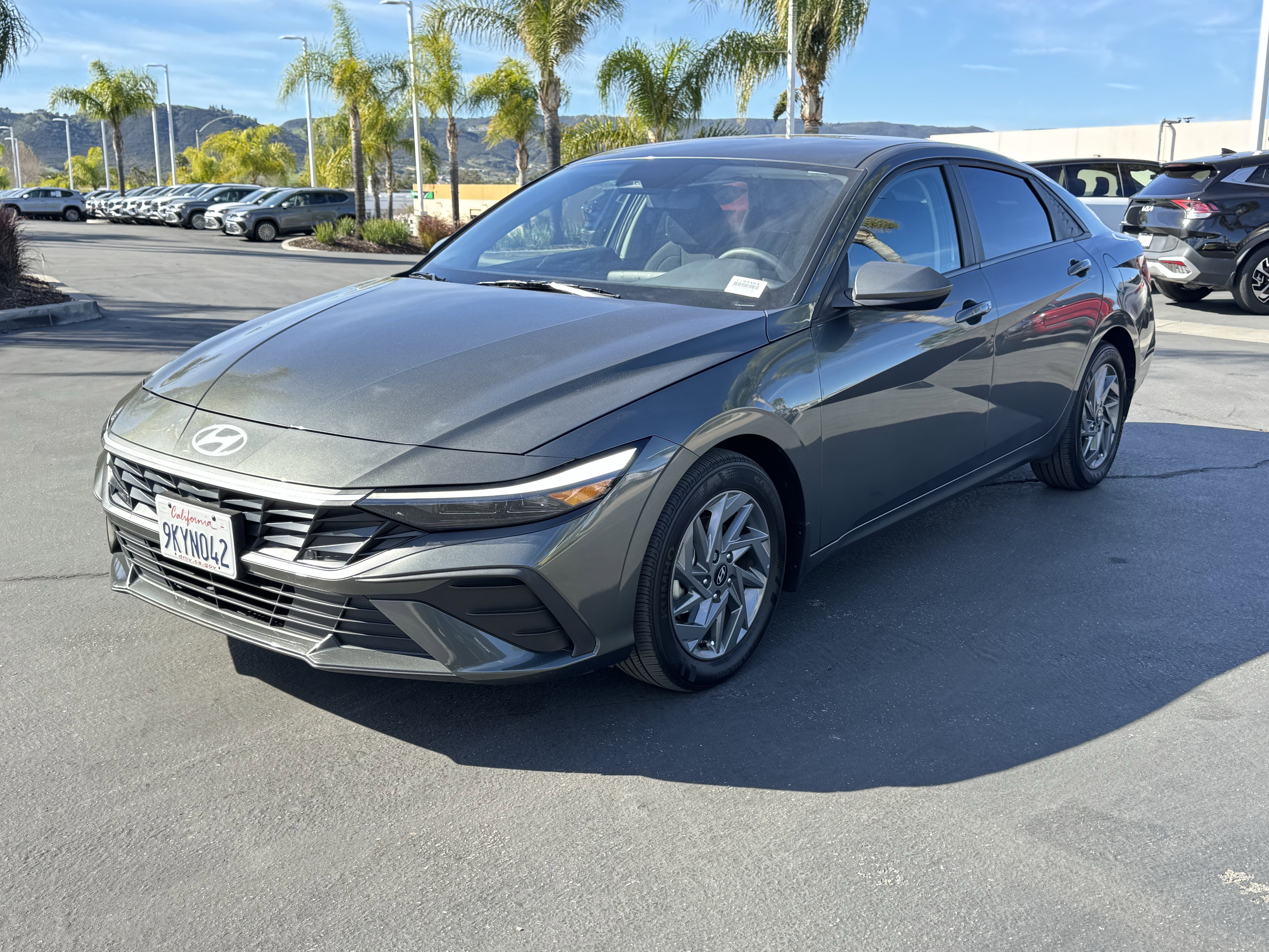 Used 2024 Hyundai Elantra SEL image 5
