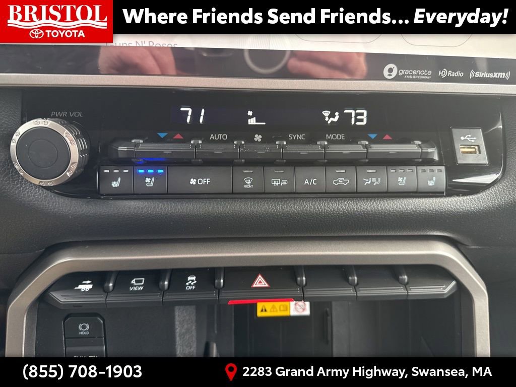 Used 2024 Toyota Tundra Limited image 32