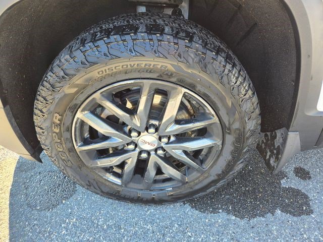 Used 2019 GMC Acadia SLT AWD/4WD image 26