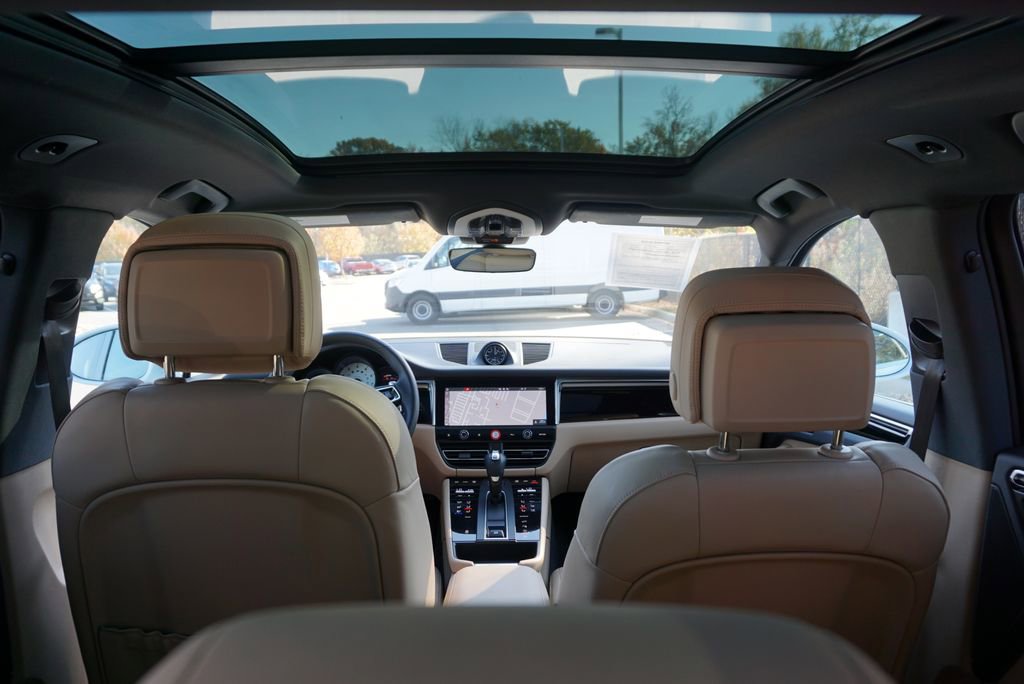 Used 2024 Porsche Macan image 19