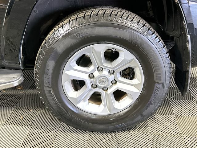 Used 2018 Toyota 4Runner SR5 Premium image 28