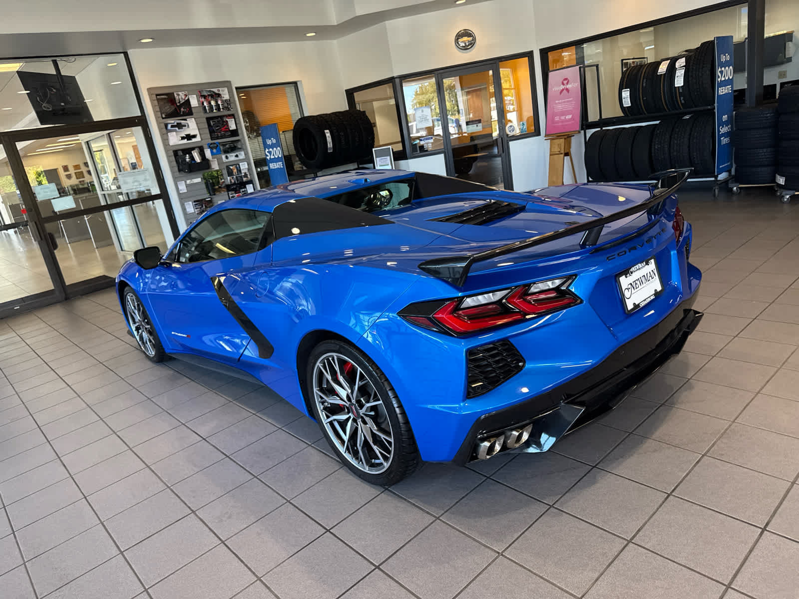Used 2025 Chevrolet Corvette Stingray Preferred Conv w/ Z51 Performance Package RWD image 5
