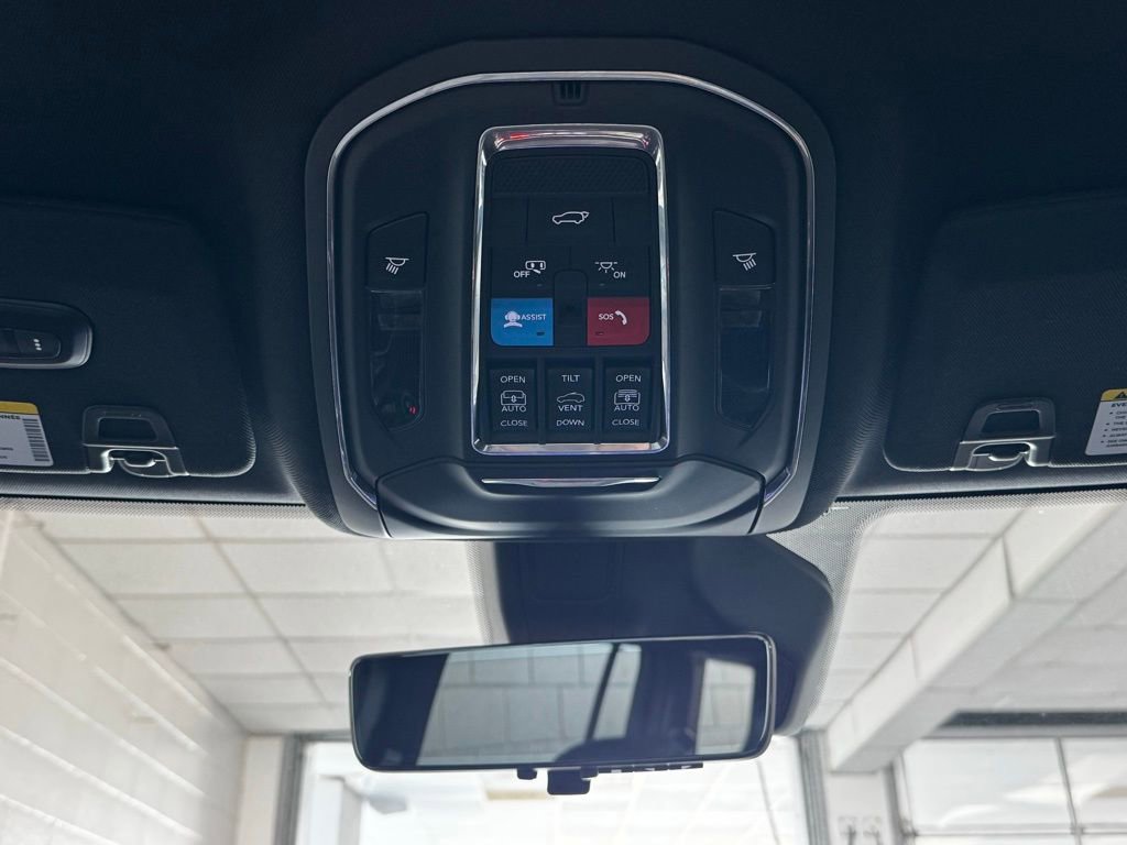 Certified 2024 Jeep Grand Cherokee L Limited w/ Luxury Tech Group II image 23