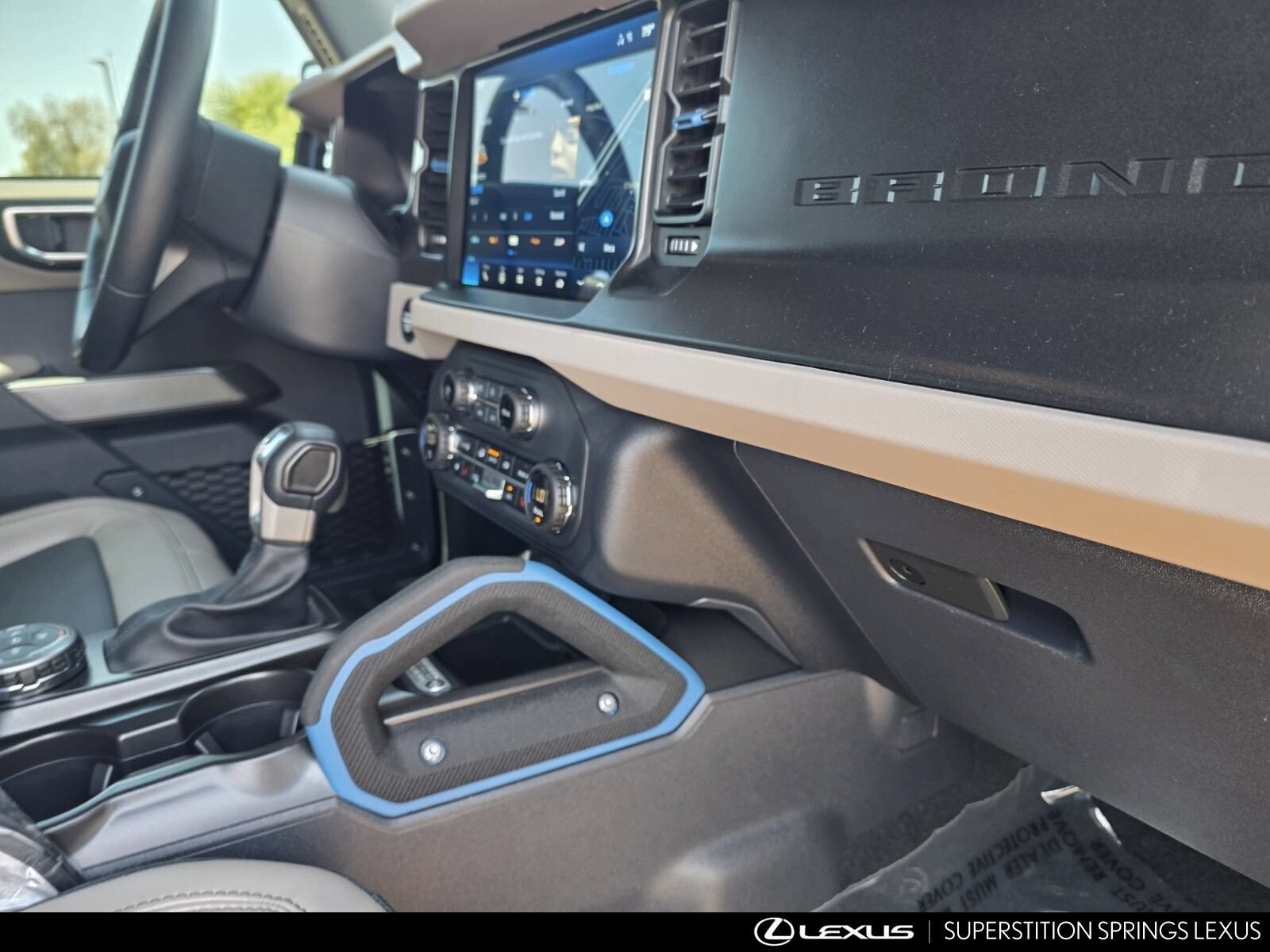 Used 2023 Ford Bronco Wildtrak AWD/4WD image 30