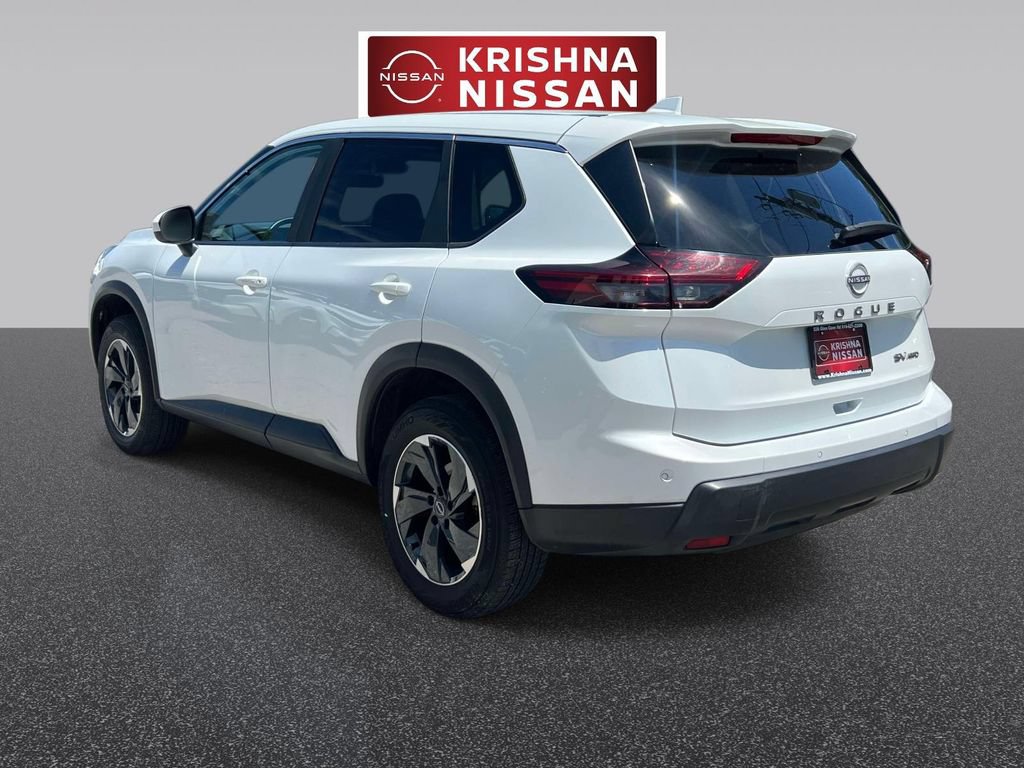 Used 2024 Nissan Rogue SV AWD/4WD image 5