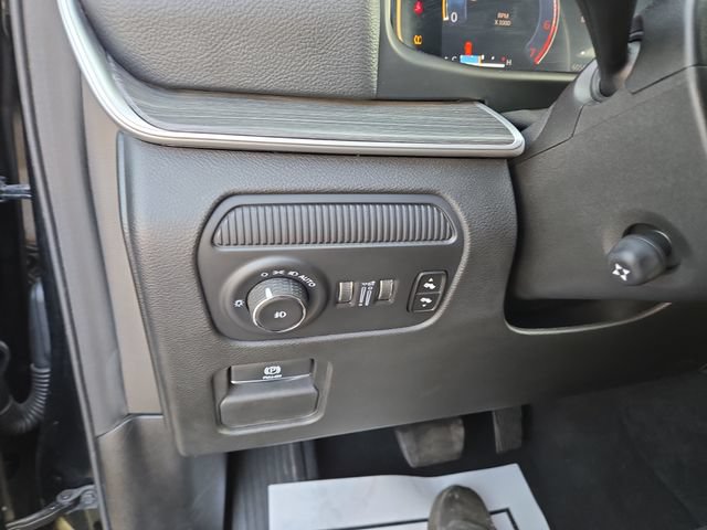 Used 2024 Jeep Wagoneer Series II w/ Flexible Seating Group AWD/4WD image 20
