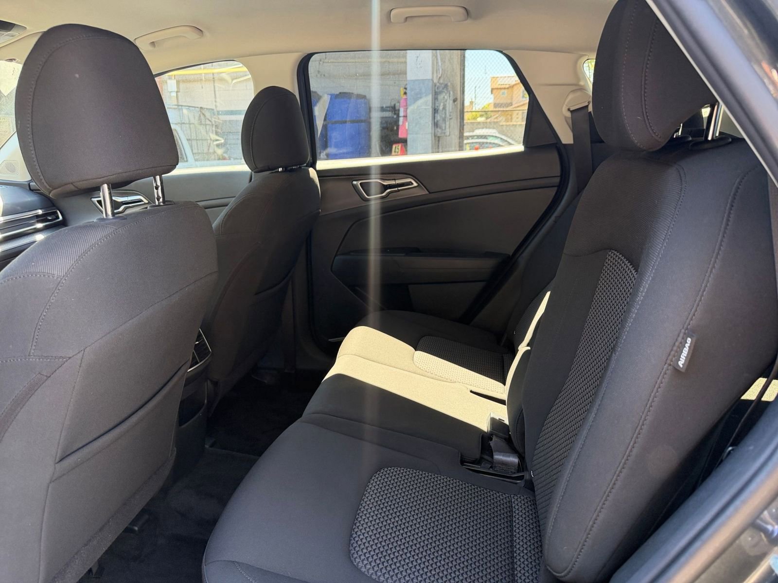 Used 2025 Kia Sportage LX image 23