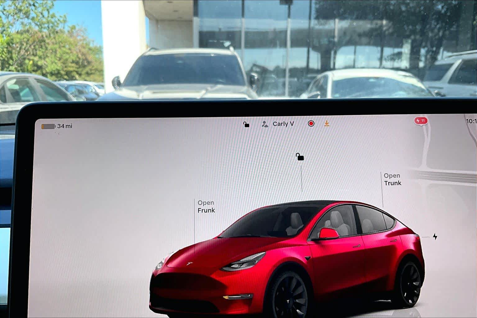 Used 2024 Tesla Model Y 2WD image 24