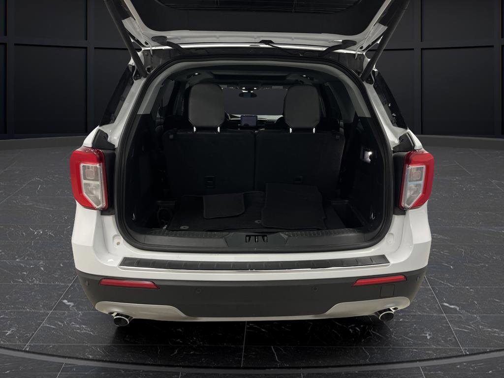 Used 2023 Ford Explorer Limited image 15