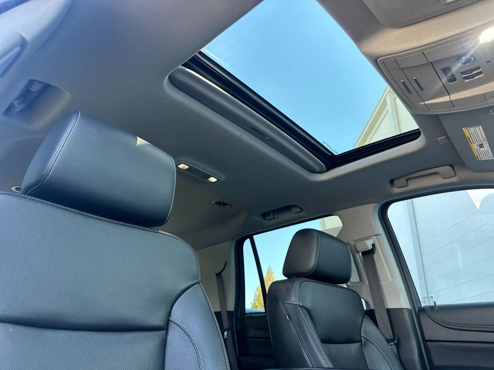 Used 2020 GMC Yukon SLT AWD/4WD image 19