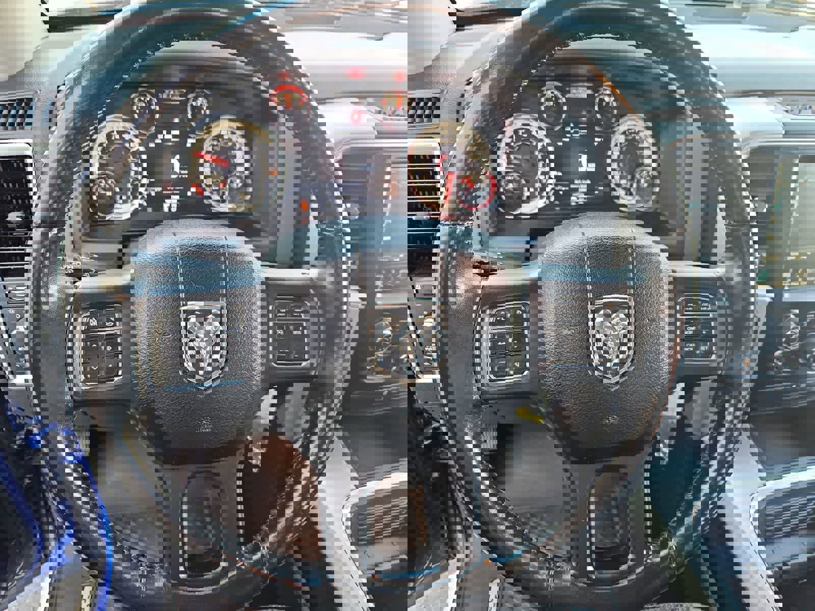 Used 2017 RAM 1500 Outdoorsman image 22