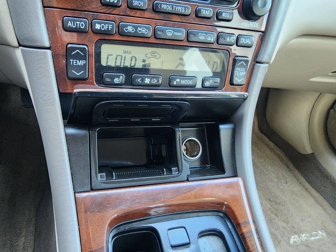 Used 2003 Toyota Avalon XLS FWD image 29