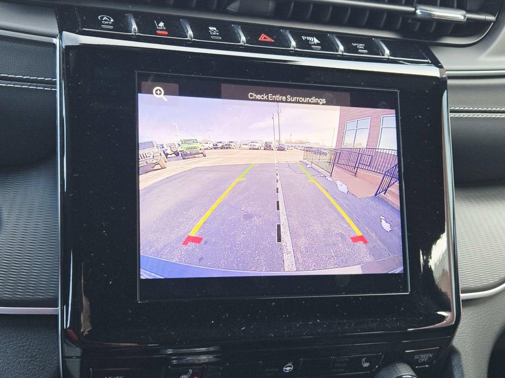 Used 2023 Jeep Grand Cherokee Altitude image 28