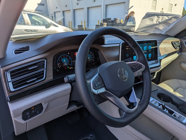 New 2026 Volkswagen Atlas SE FWD image 12