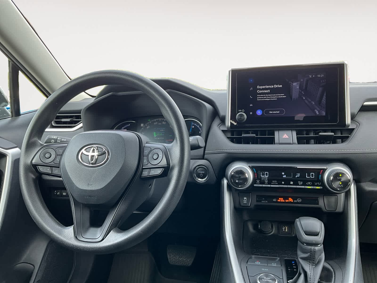 Used 2025 Toyota RAV4 XLE w/ Convenience Package AWD/4WD image 15