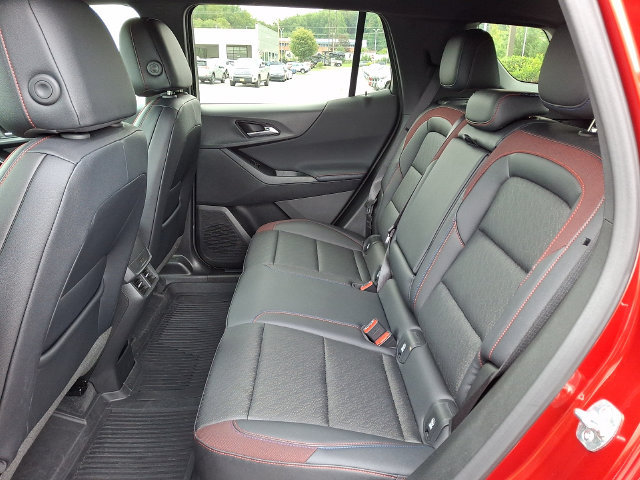 Used 2026 Chevrolet Equinox RS w/ LPO, Floor Liner Package AWD/4WD image 10