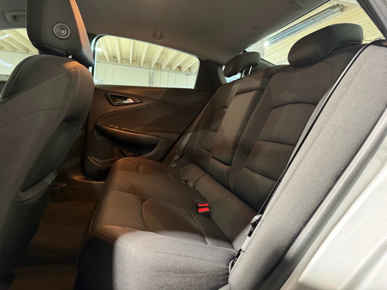 Used 2019 Chevrolet Malibu LT FWD image 11