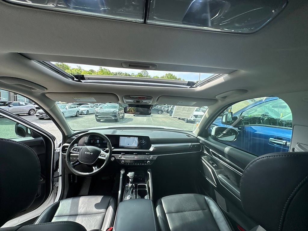 Used 2025 Kia Telluride S FWD image 28