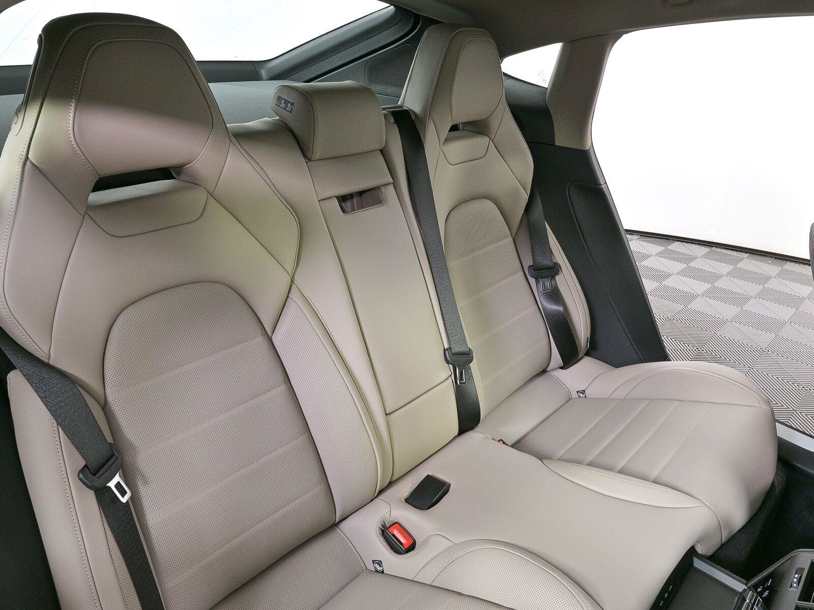 New 2026 Porsche Panamera image 20