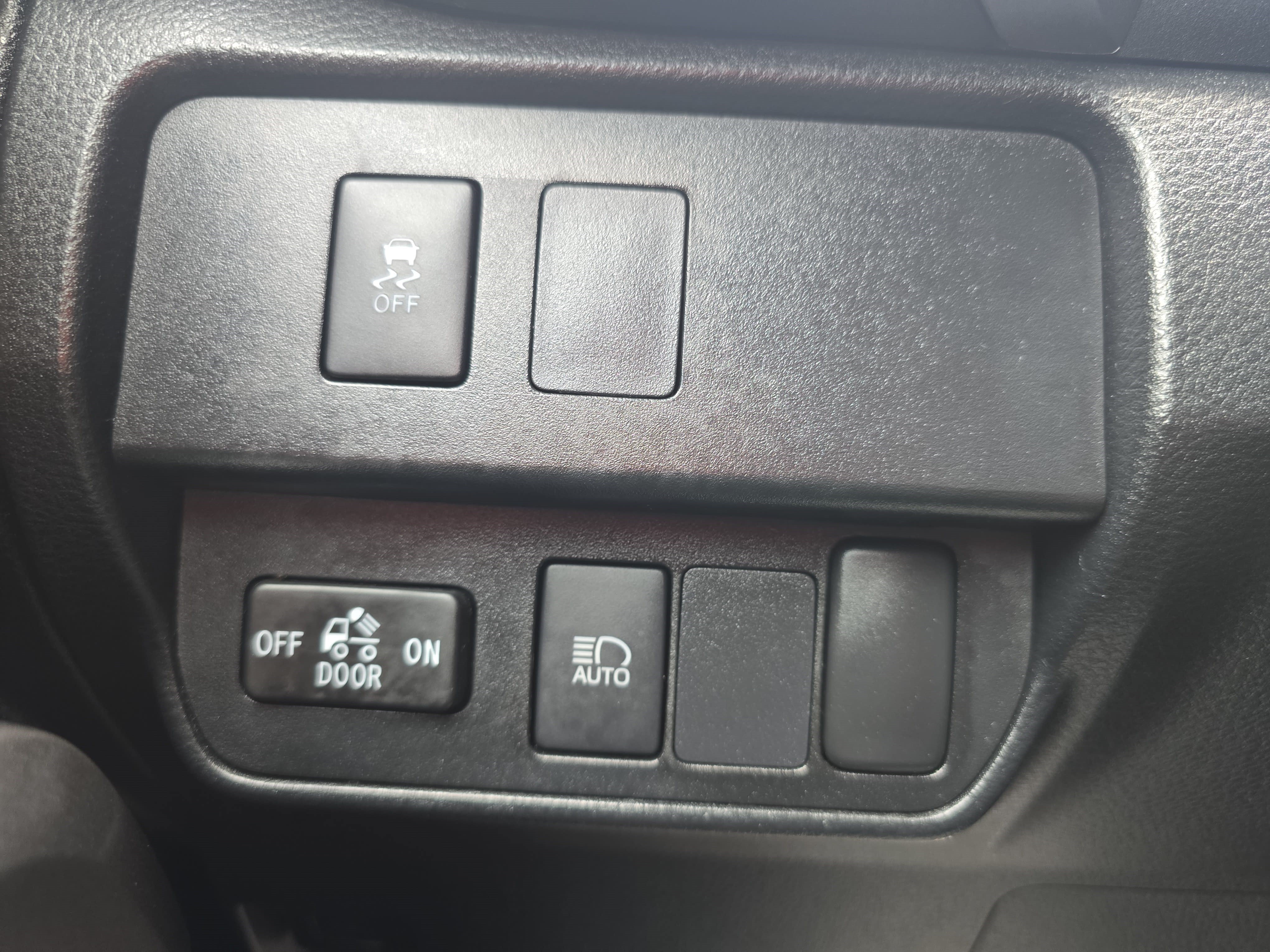 Used 2022 Toyota Tacoma SR5 RWD image 23