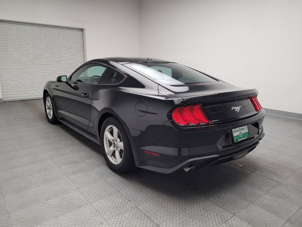 Used 2019 Ford Mustang Coupe image 5