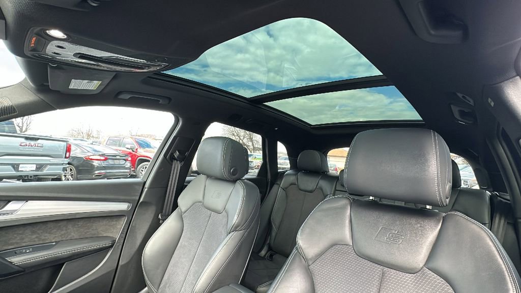 Used 2024 Audi Q5 e Premium Plus image 16