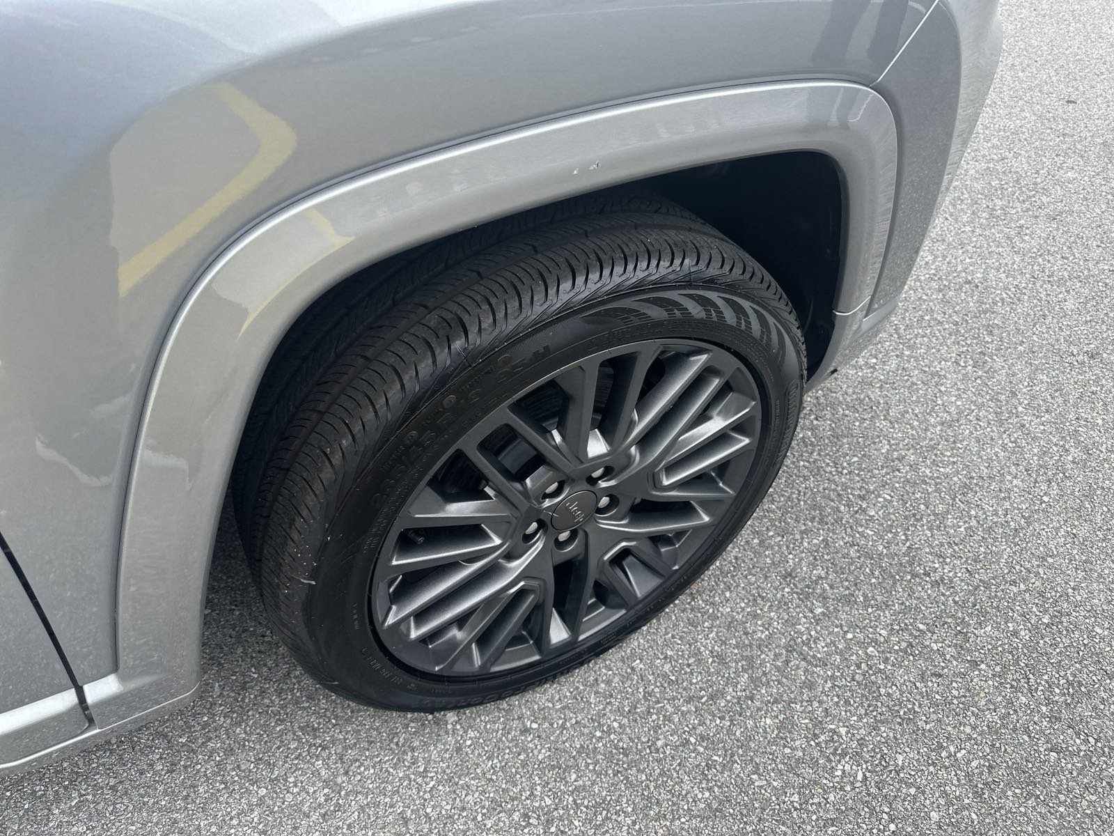 Used 2023 Jeep Compass Limited image 28