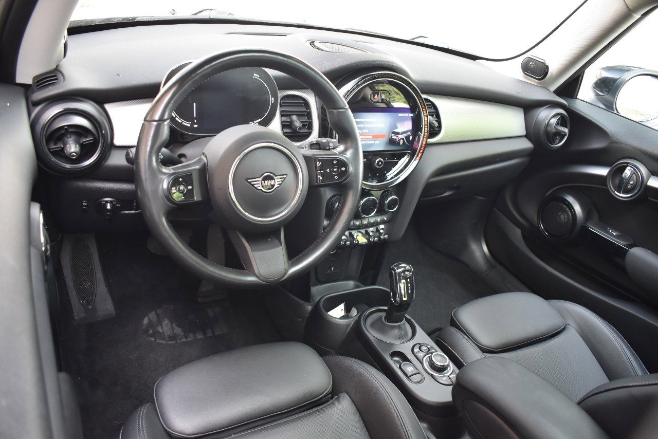 Used 2024 MINI Cooper SE FWD image 24