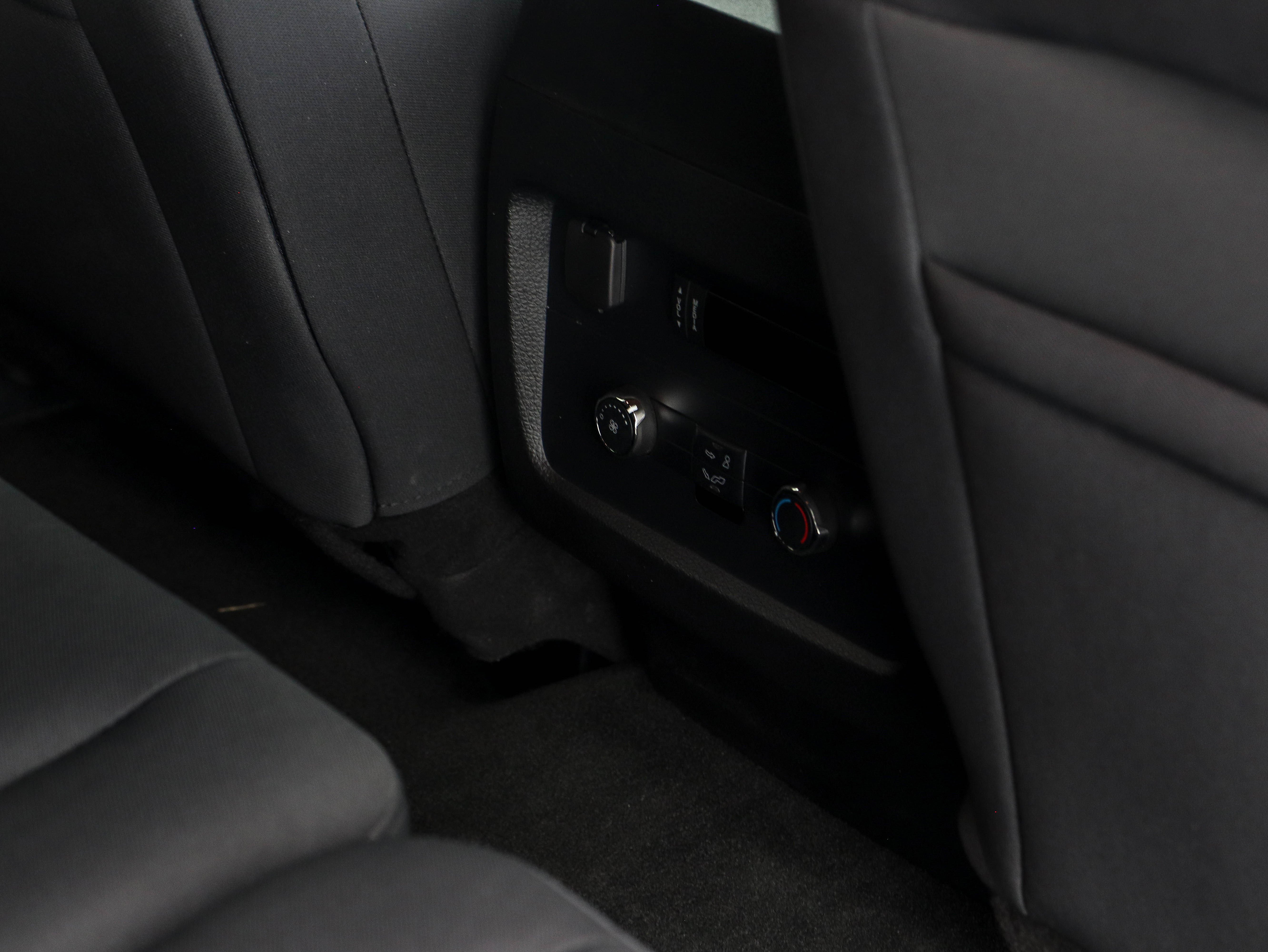 Used 2016 Ford Expedition XL w/ Equipment Group 101A image 15