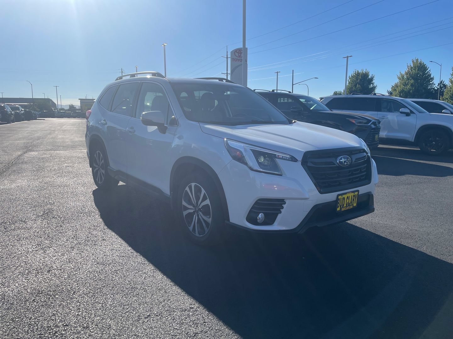 Used 2022 Subaru Forester Limited AWD/4WD image 1