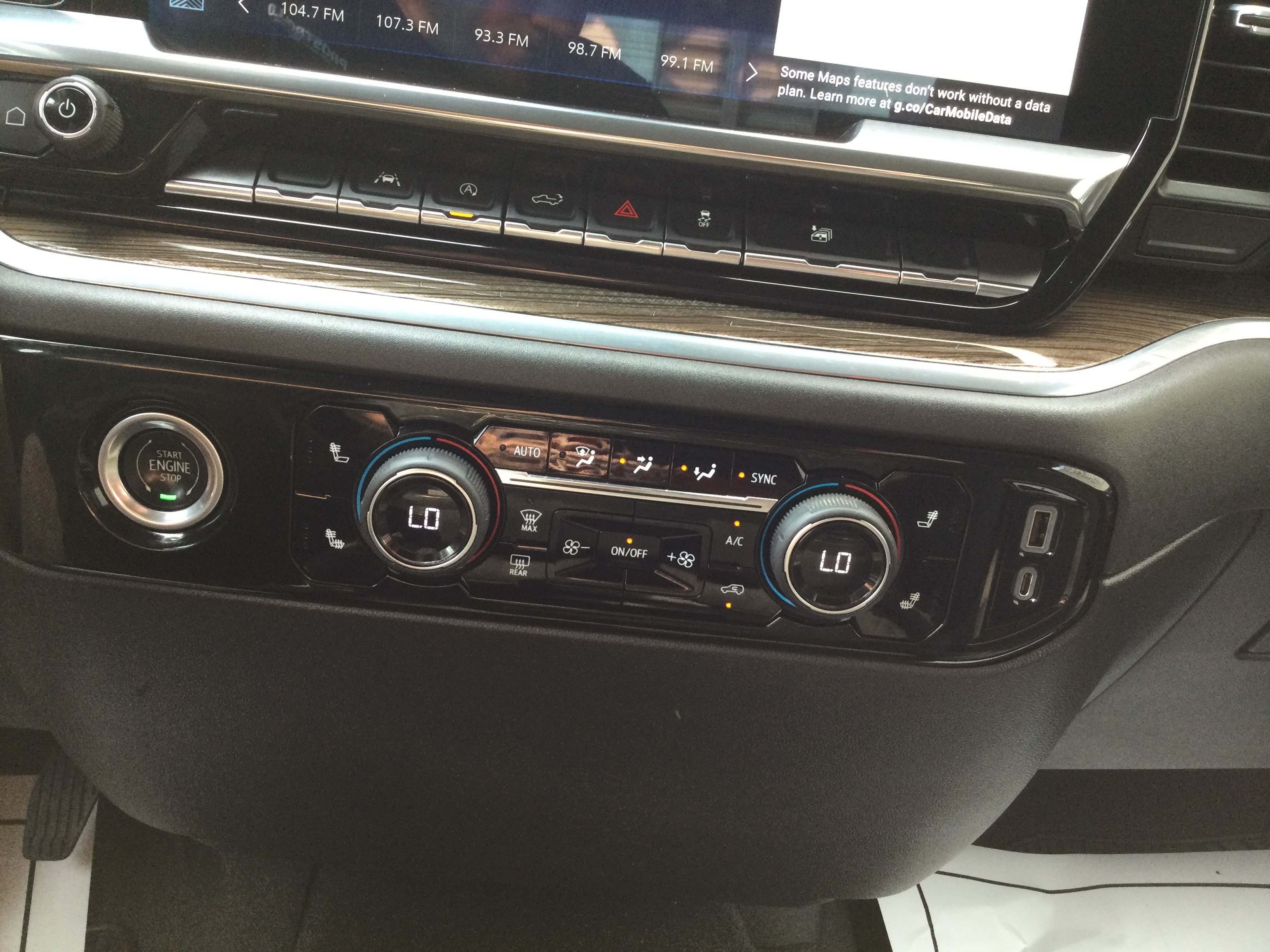 Used 2022 Chevrolet Silverado 1500 LT AWD/4WD image 13