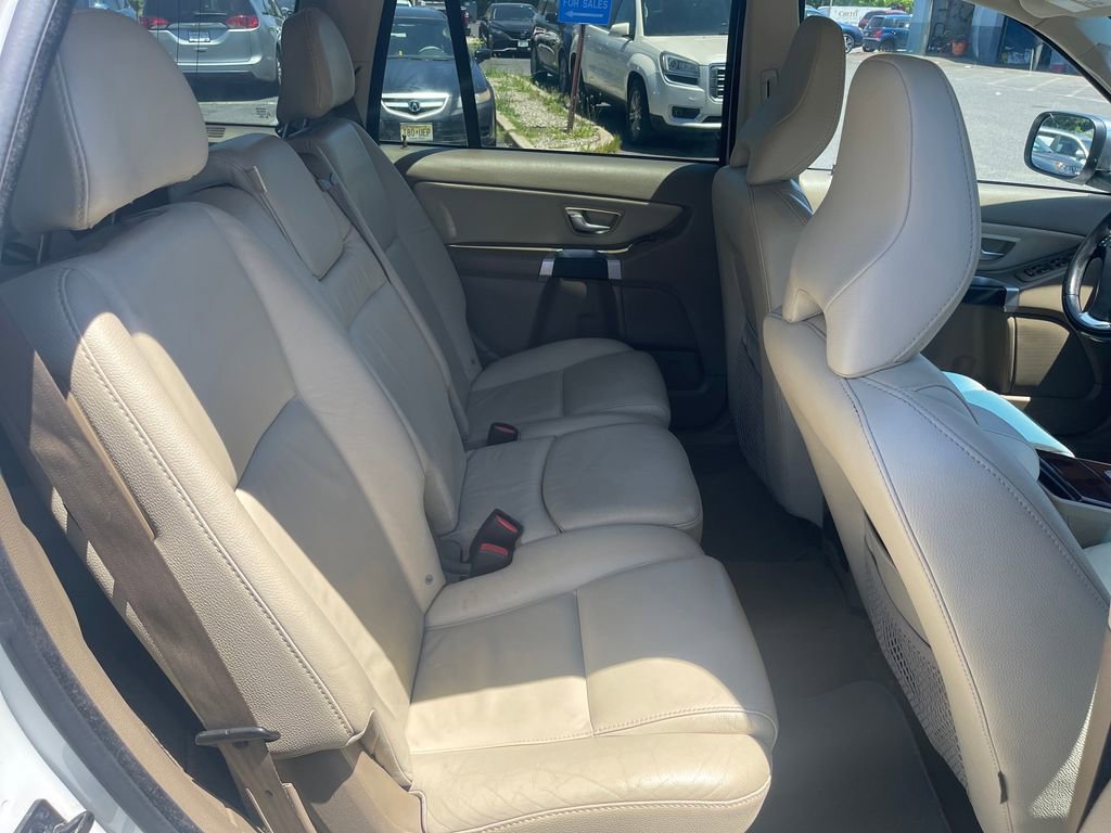 Used 2014 Volvo XC90 3.2 w/ Climate Package AWD/4WD image 28