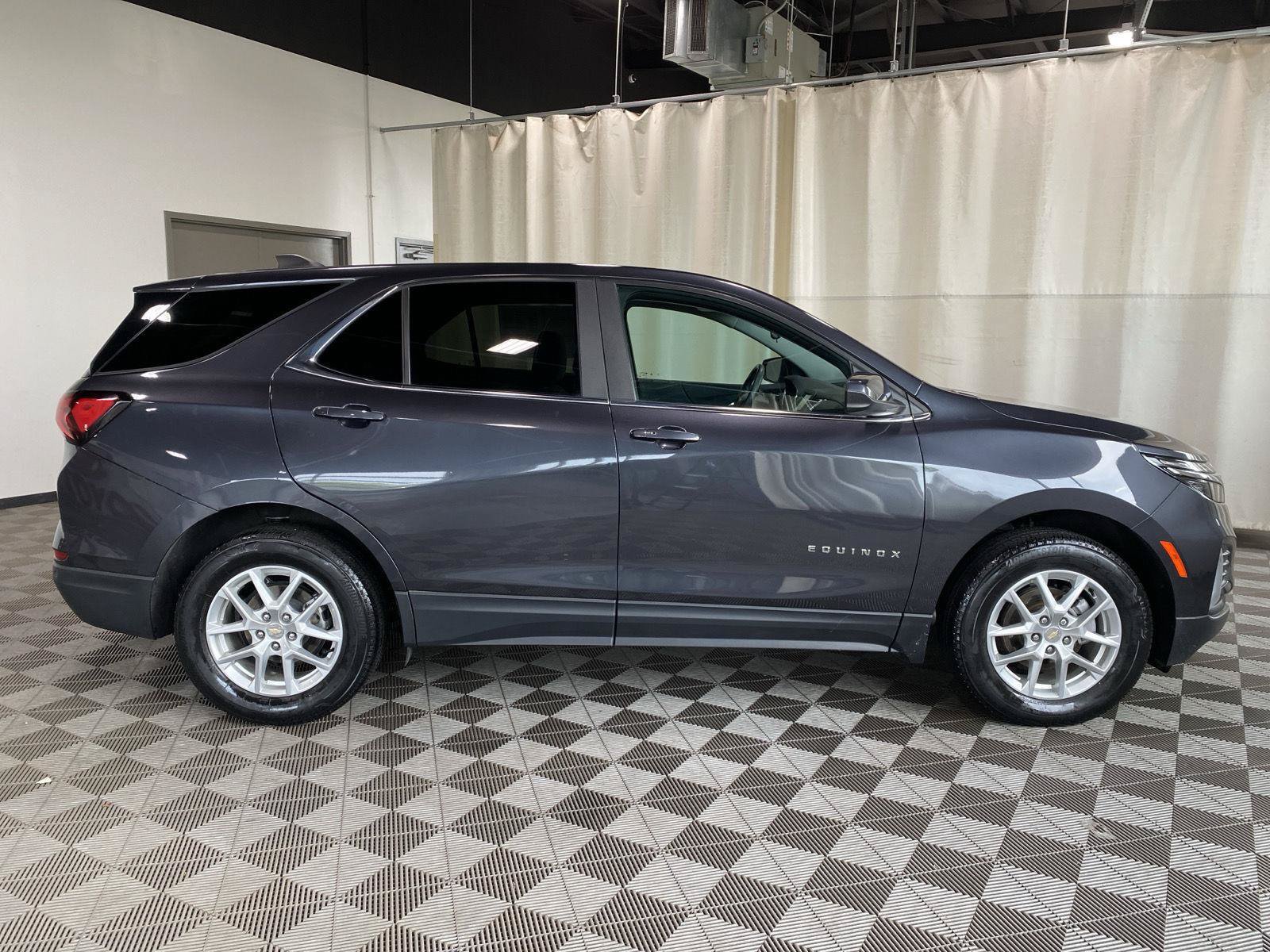 Used 2023 Chevrolet Equinox LT AWD/4WD image 7