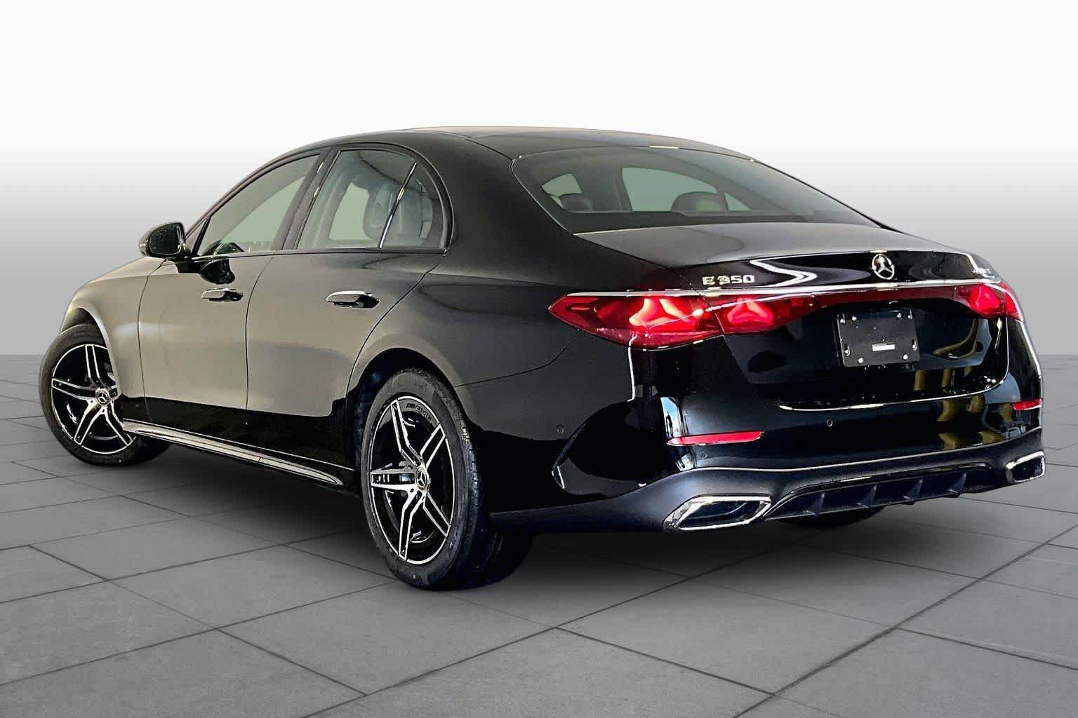 New 2026 Mercedes-Benz E 350 4MATIC Sedan image 3