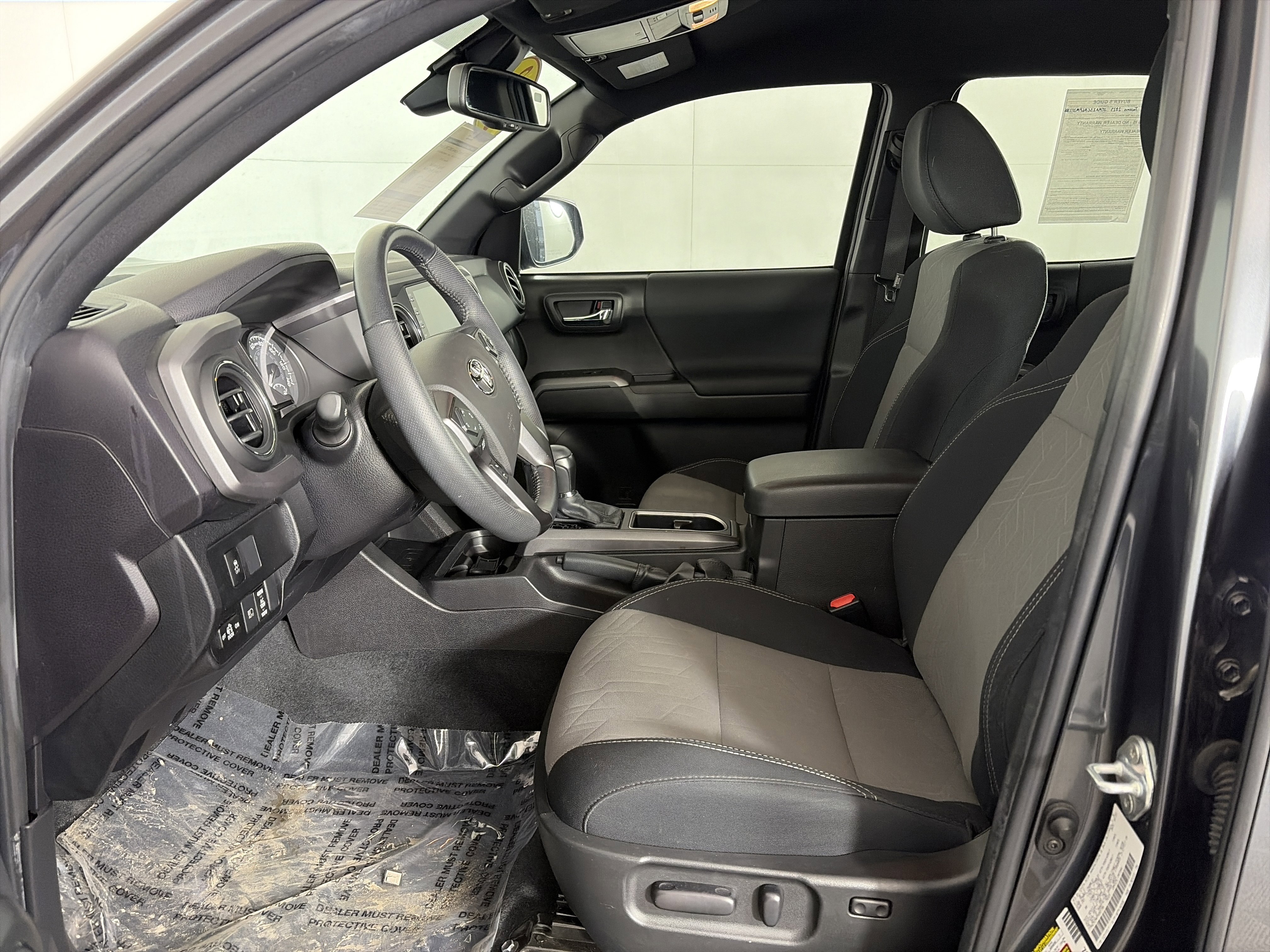 Used 2023 Toyota Tacoma TRD Sport w/ Technology Package image 6