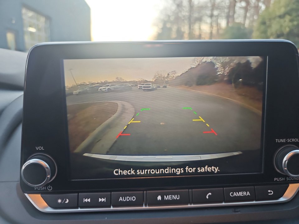 Used 2023 Nissan Rogue SV image 23