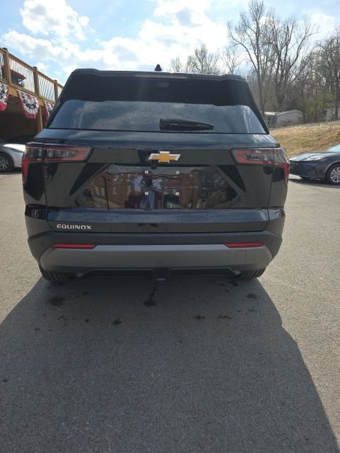 New 2026 Chevrolet Equinox LT w/ Safety and Technology Package image 5