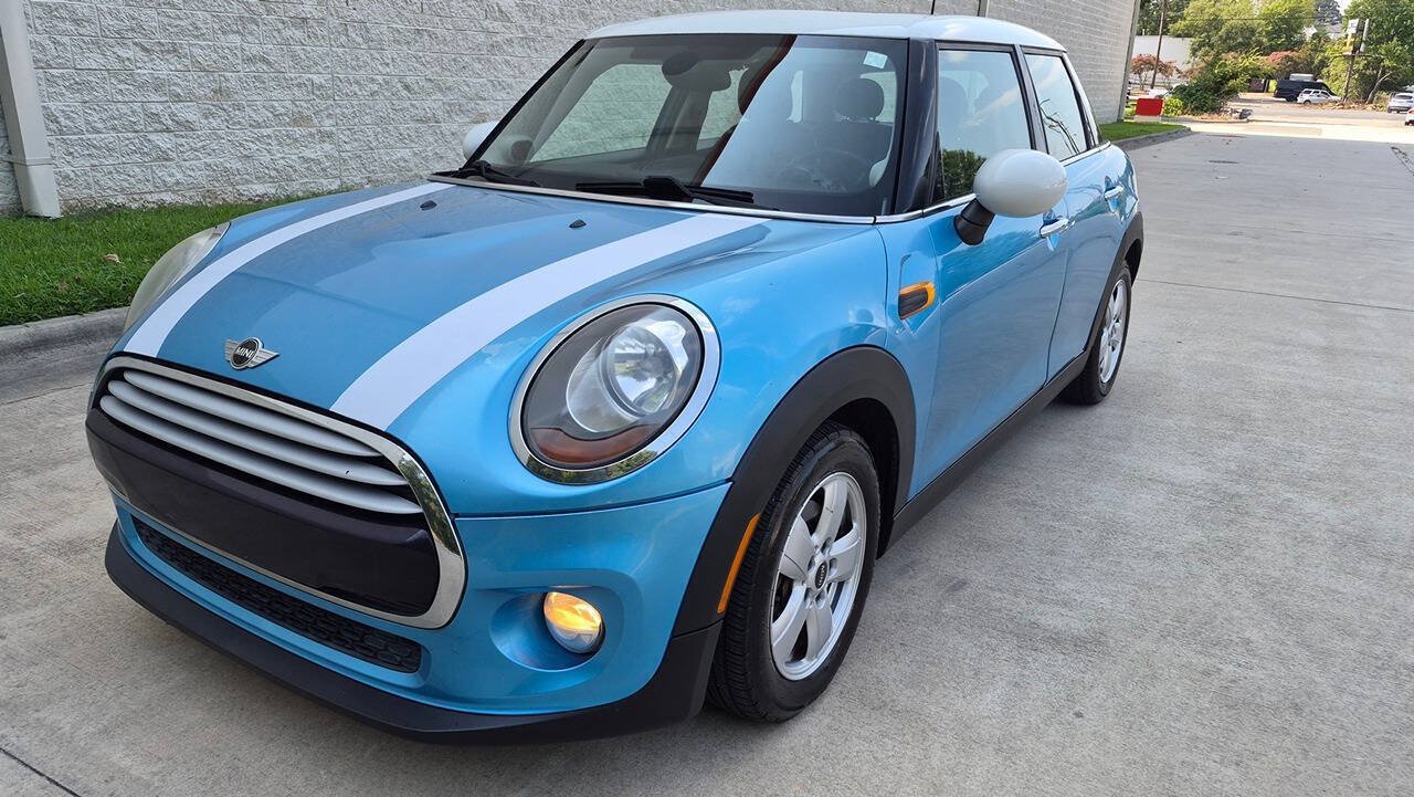 Used 2015 MINI Cooper 4-Door Hardtop FWD image 3