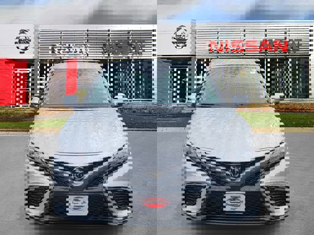 Used 2024 Toyota Camry SE w/ Cold Weather Package image 2