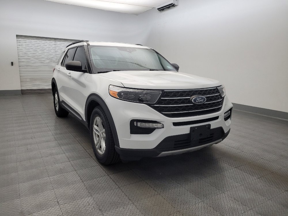 Used 2023 Ford Explorer XLT w/ Equipment Group 202A RWD image 13