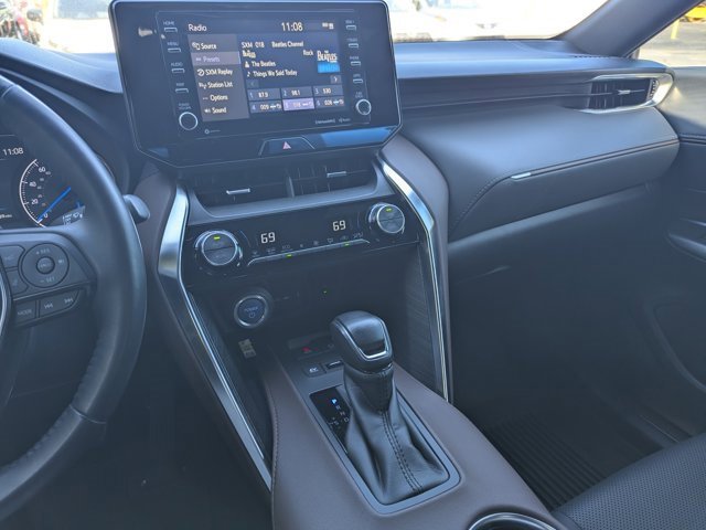 Used 2021 Toyota Venza XLE w/ Softex Package image 24