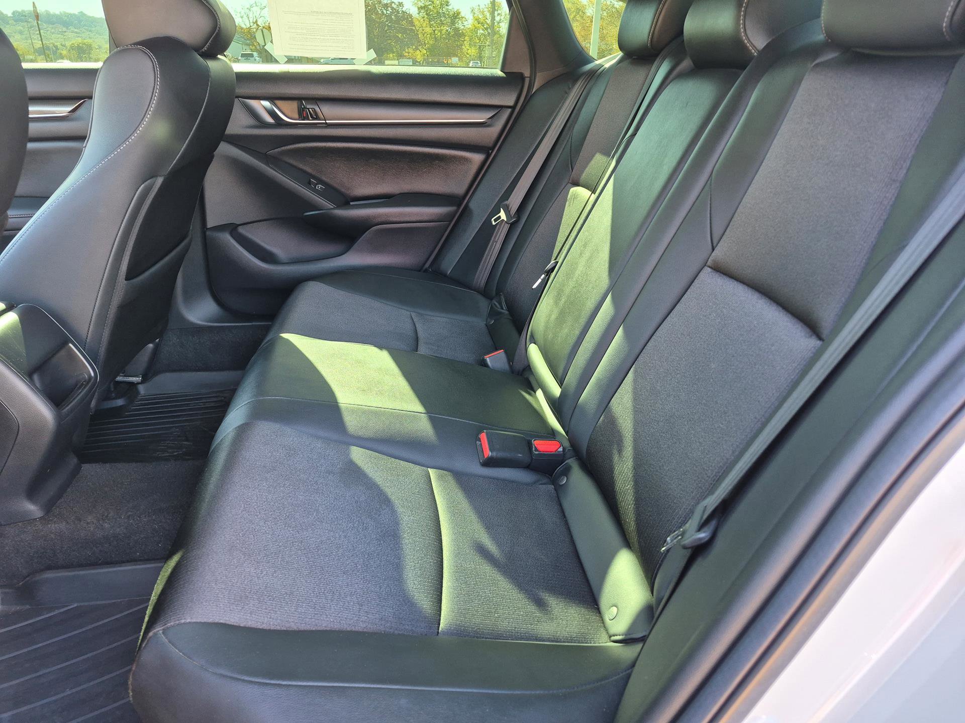 Used 2020 Honda Accord Sport image 10