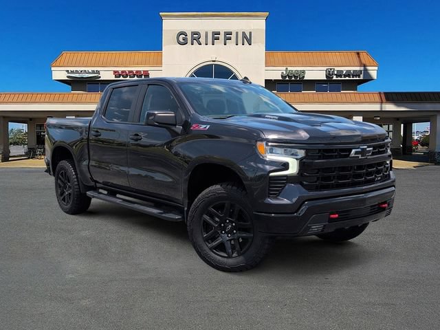 Used 2023 Chevrolet Silverado 1500 LT Trail Boss AWD/4WD image 2