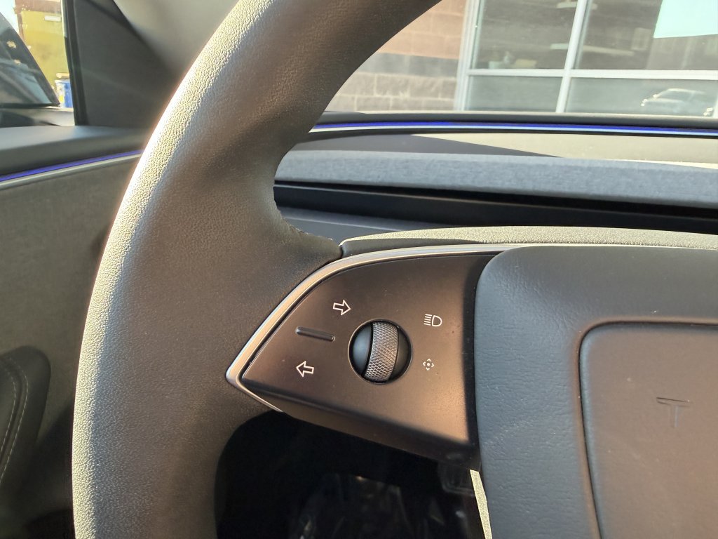 Used 2025 Tesla Model 3 Long Range RWD image 33