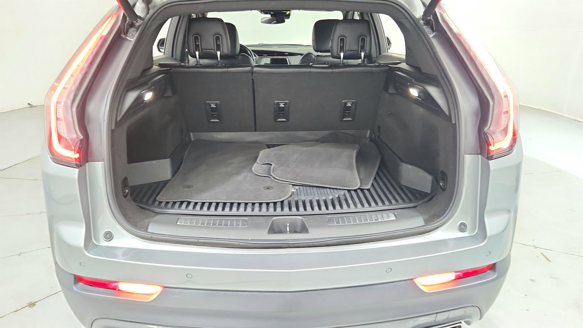 Certified 2023 Cadillac XT4 Sport w/ Cold Weather Package FWD image 23