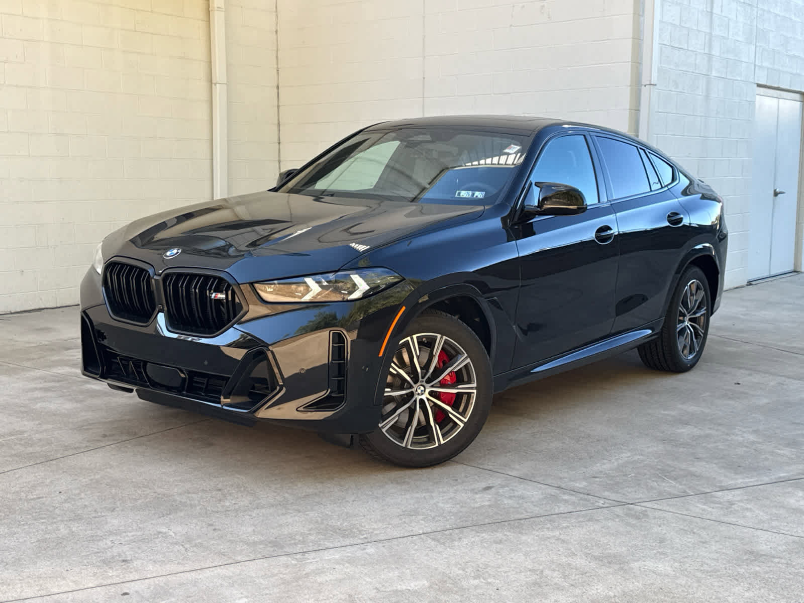 New 2026 BMW X6 M60i w/ Executive Package image 1