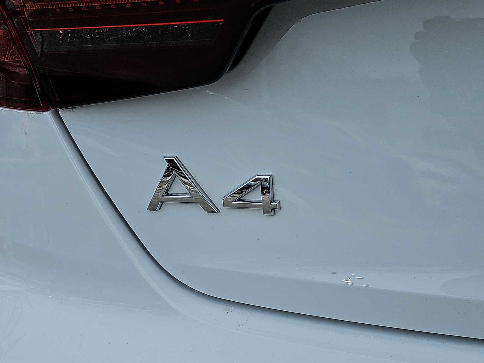 Used 2024 Audi A4 2.0T Premium w/ Convenience Package image 35