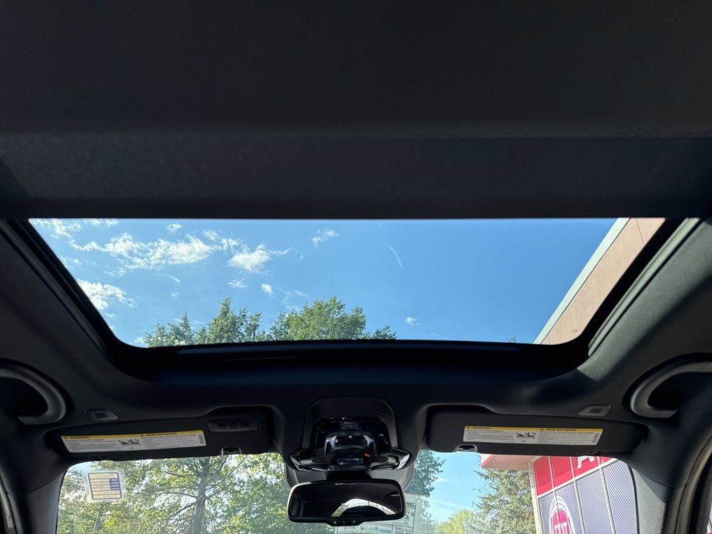 New 2025 Alfa Romeo Giulia AWD w/ Driving Assist Package image 19