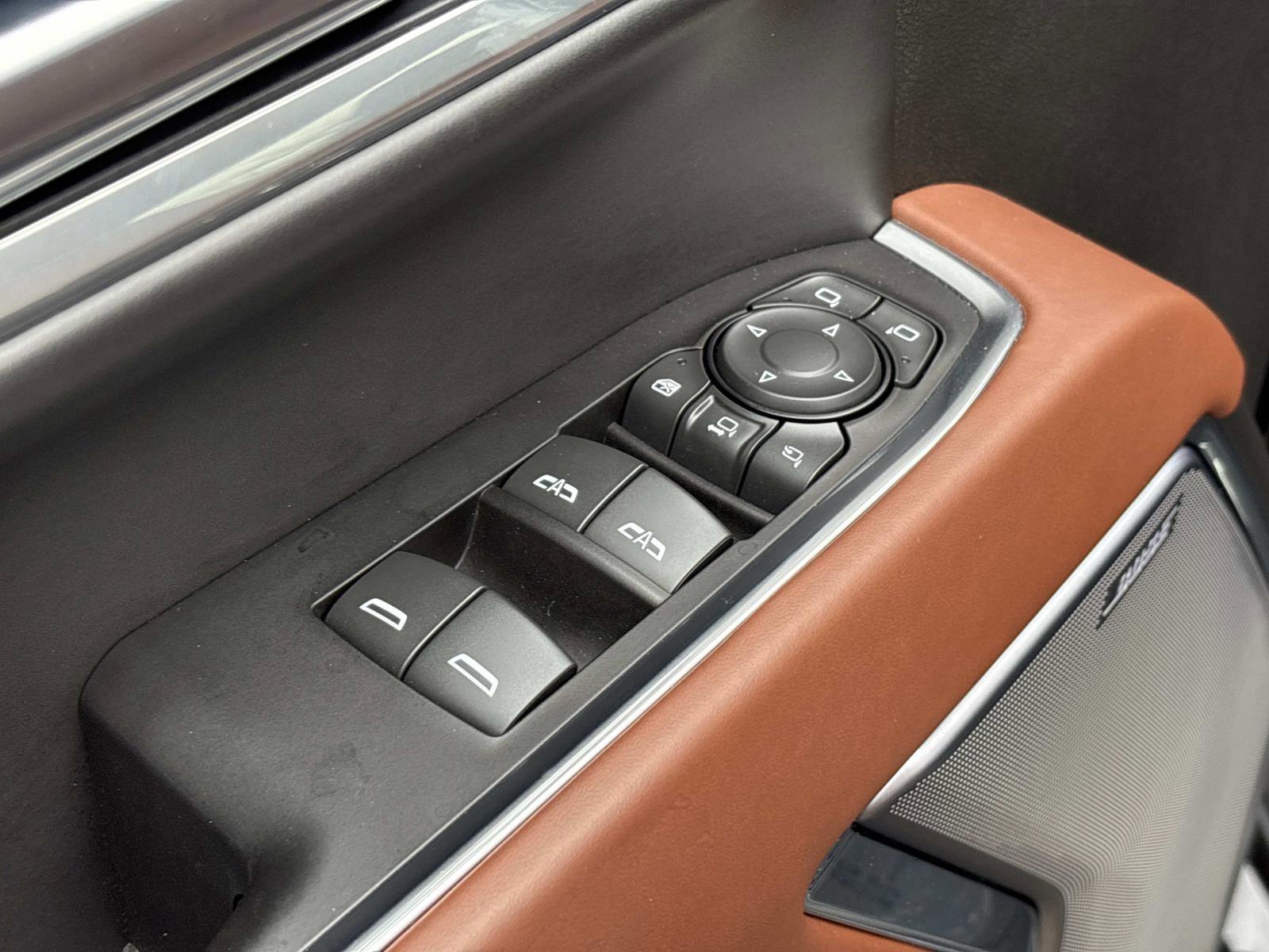 Used 2025 GMC Sierra 2500 Denali Ultimate image 15